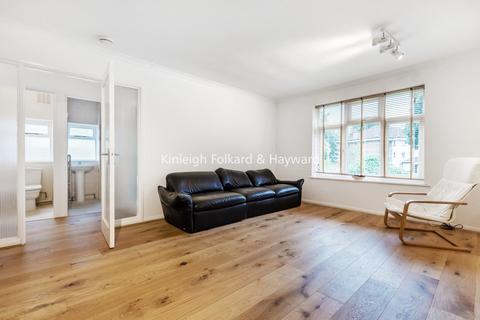 2 bedroom flat to rent, Woodberry Gardens, London, N12