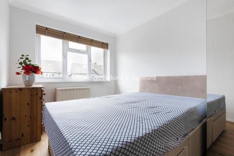 2 bedroom flat to rent, Woodberry Gardens, London, N12