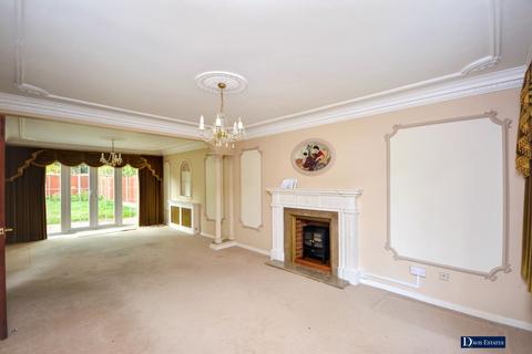 4 bedroom detached house for sale, Yevele Way, Emerson Park, Hornchurch