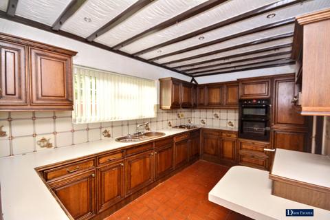 4 bedroom detached house for sale, Yevele Way, Emerson Park, Hornchurch