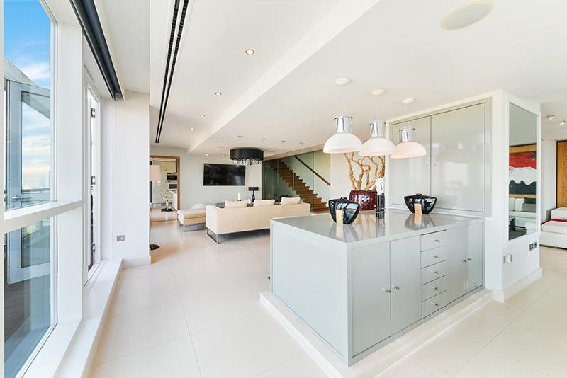 Apartment in Nr Canary Wharf - View 5