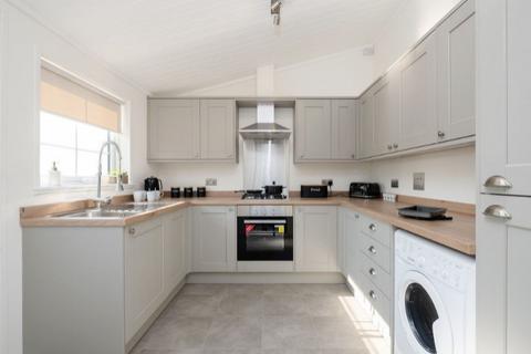2 bedroom lodge for sale, Kingston Carisbrook 40x20 Bryn Morfydd Lodge Park, Llanrhaeadr LL16
