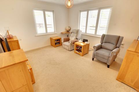 2 bedroom retirement property for sale, SWALLOW COURT, CLANFIELD