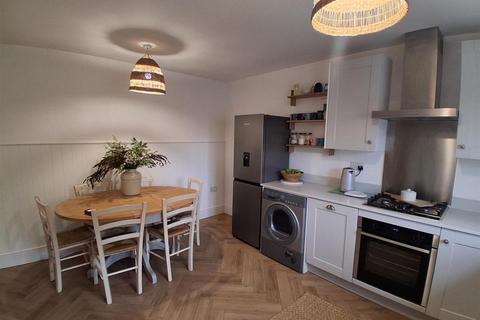 undefined, Powell Close, Broadway WR12