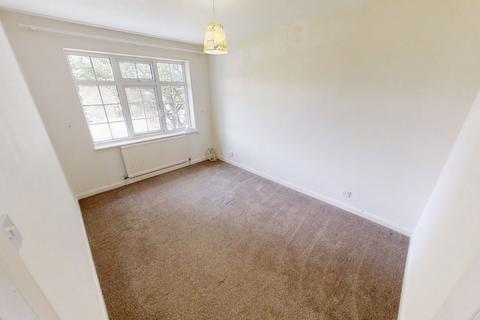 3 bedroom terraced house to rent, Oakfields, Guildford, GU3