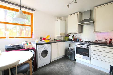 3 bedroom flat to rent, 11 Denmark Place, London E3