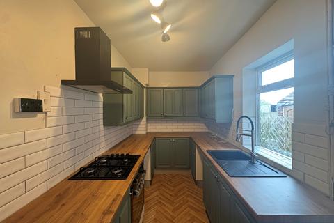 2 bedroom terraced house to rent, Stafford Road, Cannock, WS12