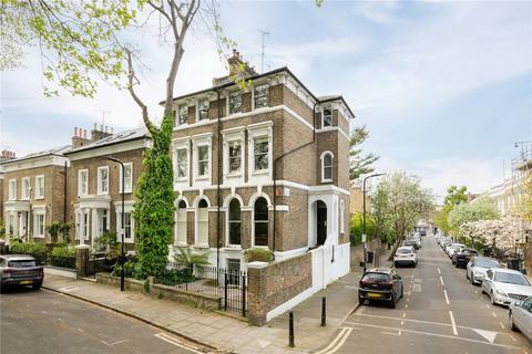 7 bedroom end of terrace house for sale, Cassland Road, London, E9