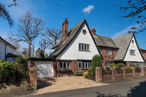 3 bedroom country house for sale, Woolsington Park South, Woolsington, NE13 8BJ