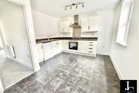 3 bedroom semi-detached house for sale, Elmwood Road, Telford TF1