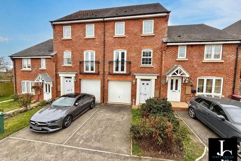 3 bedroom semi-detached house for sale, Elmwood Road, Telford TF1