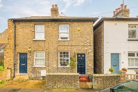 Fairfield East, Kingston Upon Thames KT1