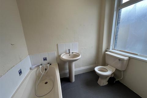 2 bedroom terraced house for sale, Sandbeds, Bradford BD13