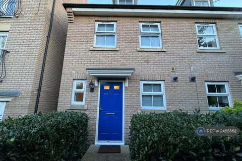 3 bedroom semi-detached house to rent, Burywell Road, Wellingborough, NN8