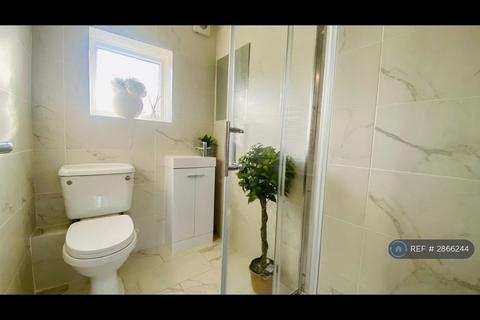 1 bedroom in a house share to rent, Wellbury Terrace, Hemel Hempstead, HP2