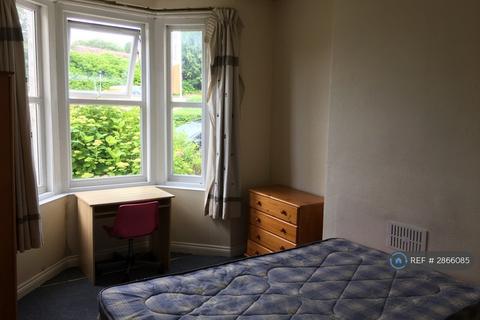 4 bedroom terraced house to rent, Locksbrook Road, Bath, BA1