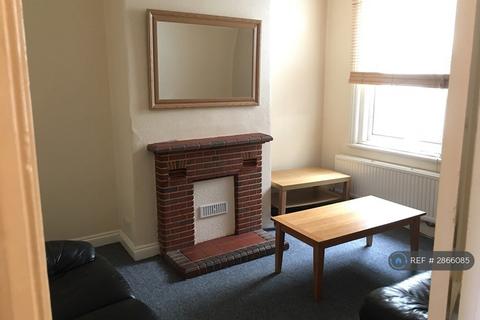 4 bedroom terraced house to rent, Locksbrook Road, Bath, BA1