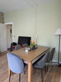 1 bedroom in a flat share to rent, Agar Grove, Camden Town, NW1