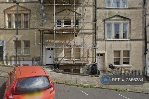 4 bedroom maisonette to rent, Burlington Street, Bath, BA1
