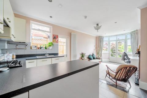 1 bedroom flat for sale, Victoria Road, London, N22