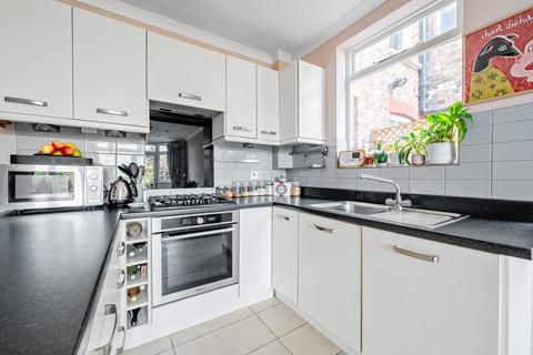1 bedroom flat for sale, Victoria Road, London, N22
