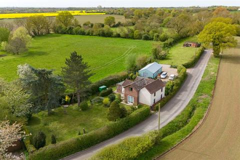 3 bedroom detached house for sale, Ipswich Road, Otley, Ipswich, Suffolk, IP6