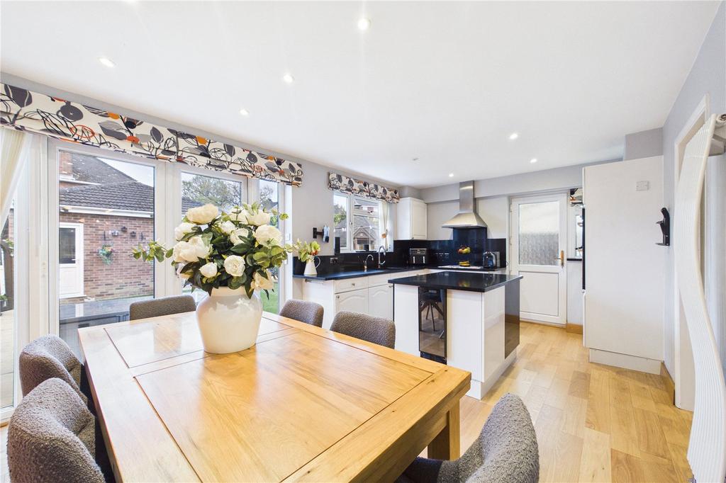 Dark Lane, Tilehurst, Reading, Berkshire, RG31 – pohled 5