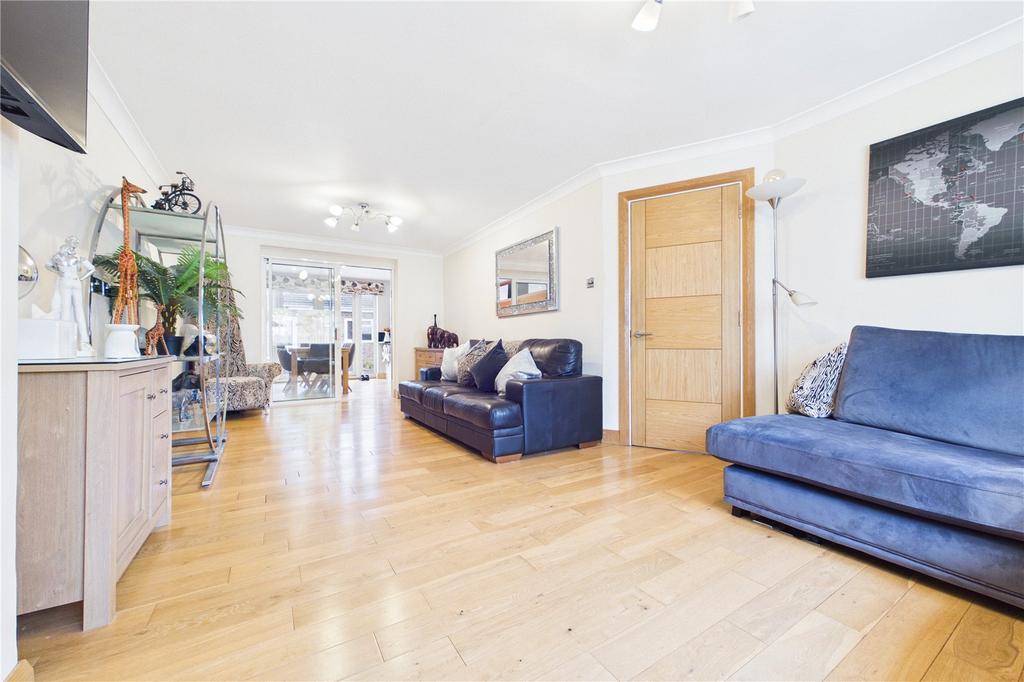 Dark Lane, Tilehurst, Reading, Berkshire, RG31 – další