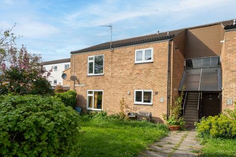 2 bedroom flat for sale, Trevone Place, Cambridge, CB1