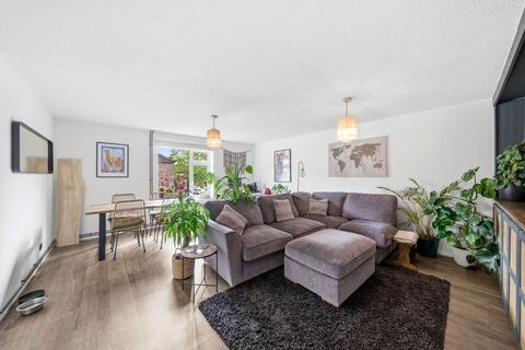 2 bedroom flat for sale, Trevone Place, Cambridge, CB1