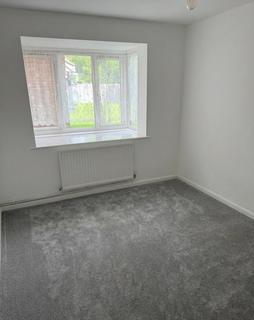2 bedroom flat to rent, Poplar Grove, London, N11