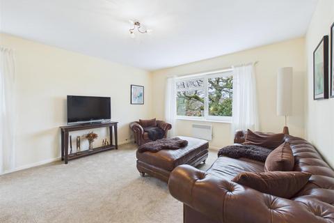 2 bedroom flat for sale, Queen Victoria Road, Totley, Sheffield