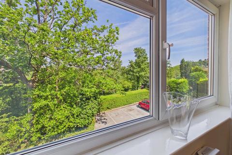 2 bedroom flat for sale, Queen Victoria Road, Totley, Sheffield