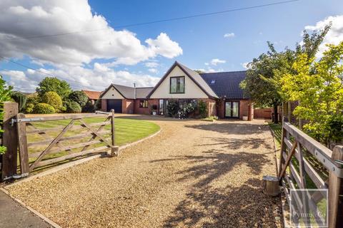 5 bedroom chalet for sale, The Rosery, Norwich NR14