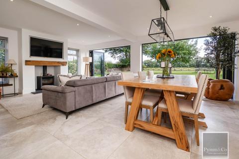 5 bedroom chalet for sale, The Rosery, Norwich NR14