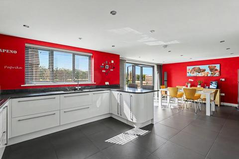 4 bedroom detached house for sale, Bygrave Road, Baldock, SG7