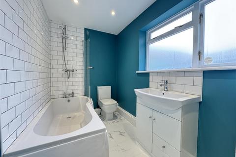 2 bedroom terraced house to rent, Oak Street, York