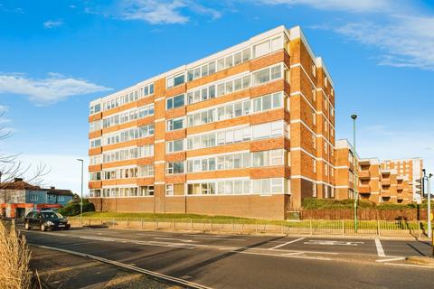 2 bedroom flat for sale, Brighton Road, Lancing