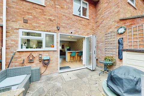 3 bedroom terraced house for sale, Wessex Drive, Cheltenham