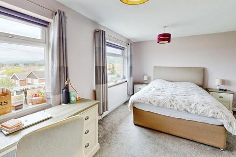 3 bedroom terraced house for sale, Wessex Drive, Cheltenham