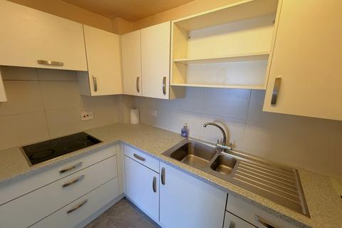 1 bedroom flat for sale, Vallis Close