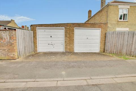3 bedroom semi-detached house for sale, Wigstones Road, March PE15