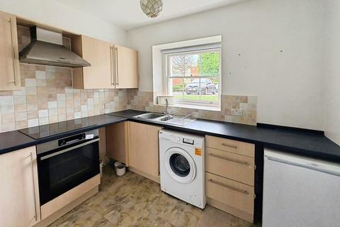 2 bedroom apartment to rent, The Crescent, Gloucester