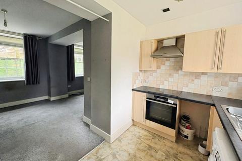 2 bedroom apartment to rent, The Crescent, Gloucester