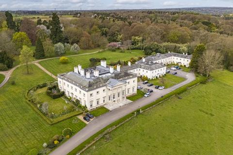 3 bedroom apartment for sale, Shardeloes, Missenden Road