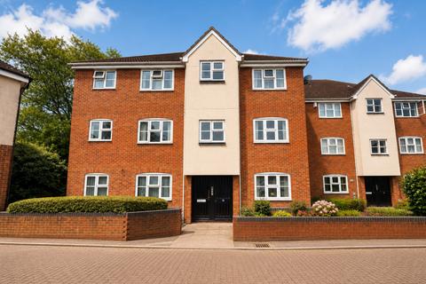 2 bedroom flat to rent, Burdetts Road, Dagenham, Essex