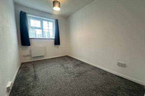 2 bedroom flat to rent, Burdetts Road, Dagenham, Essex