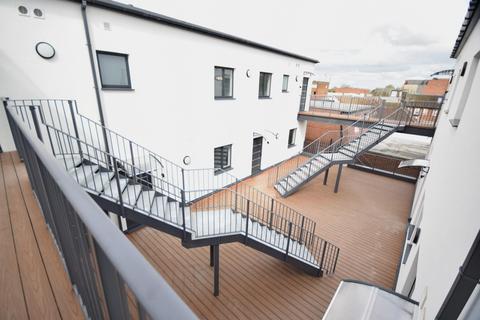2 bedroom flat to rent, Town Centre, Hatfield AL10