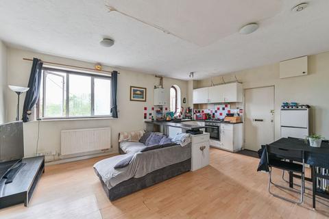 Claire Court, Commonside West, Mitcham Junction, Mitcham, CR4