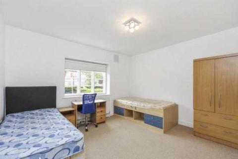 2 bedroom flat to rent, Ossulton Way Hampstead Garden Suburb N2